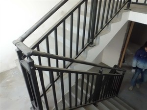 楼梯扶手